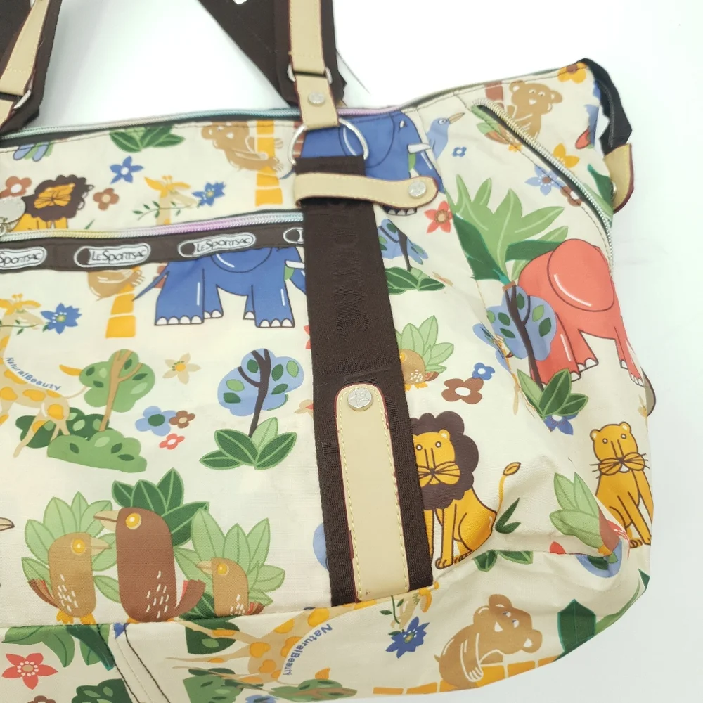 LeSportSac Small Duffle Bag Wild Animal Print Lion Giraffe Elephant Cream - Picture 4 of 12